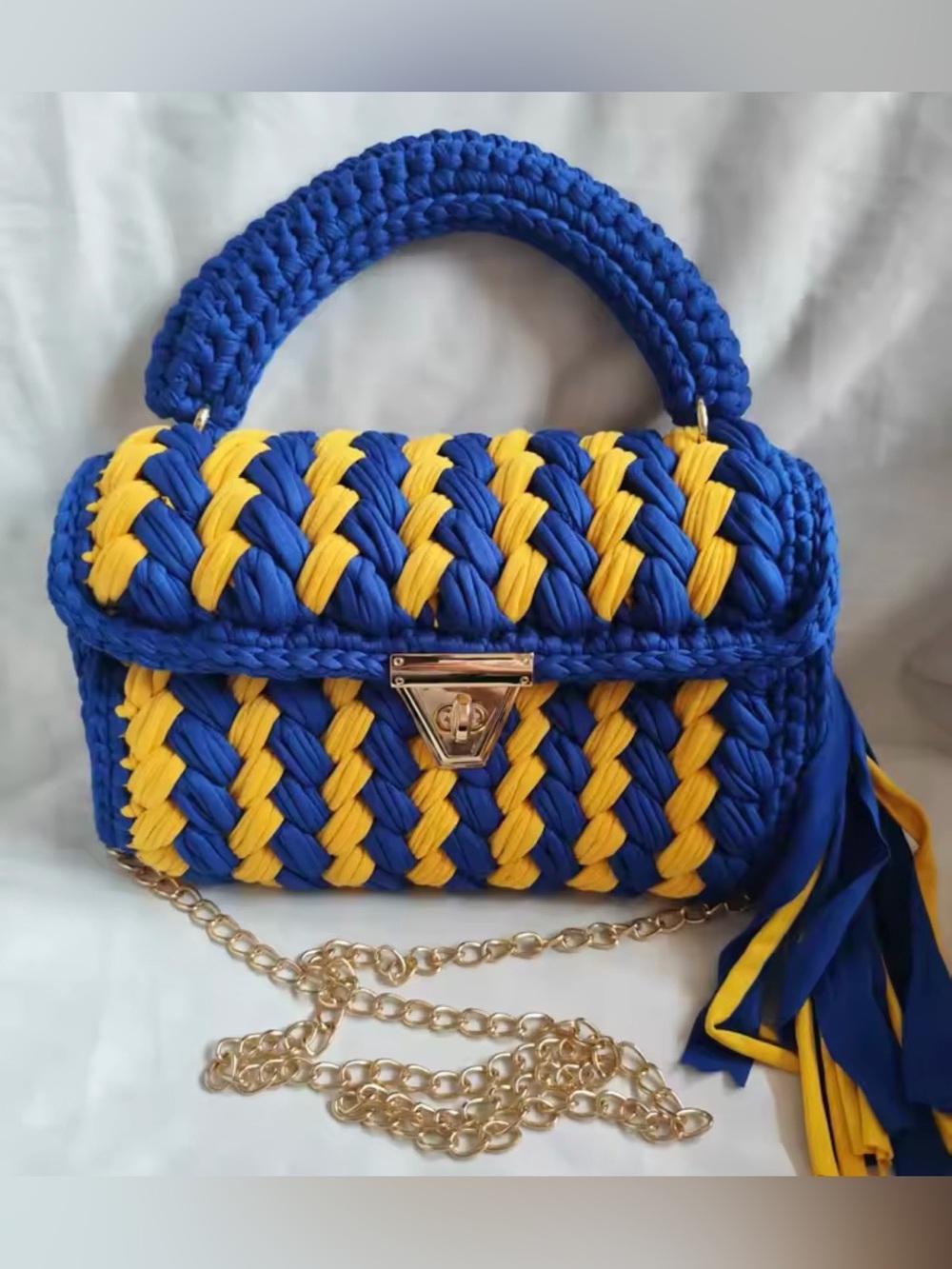 Kohl's Blue & Yellow Braided Top-Handle Shoulder Bag with Gold Chain
